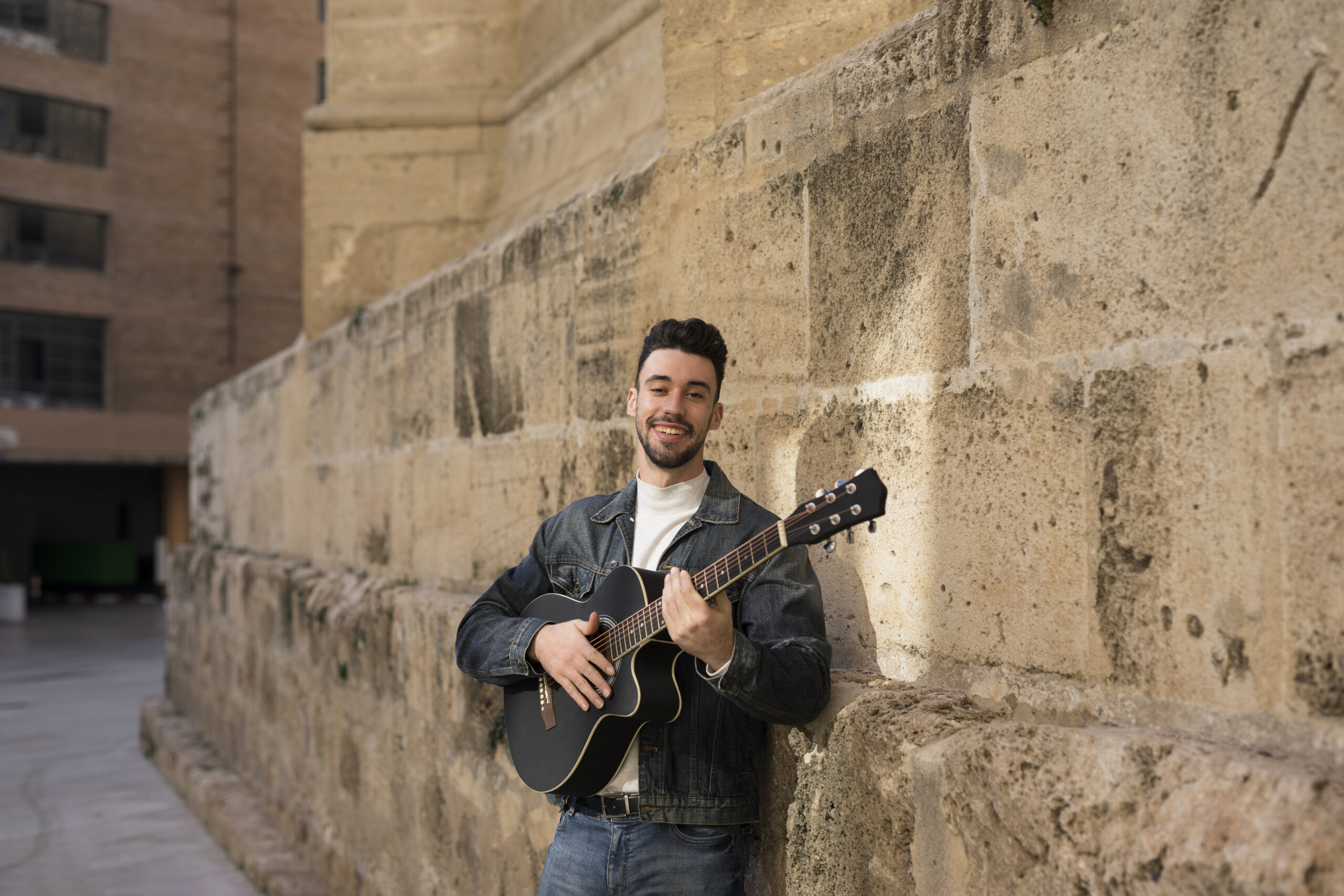 Romantic Songs in Spanish: Fall in love with these beautiful songs ...