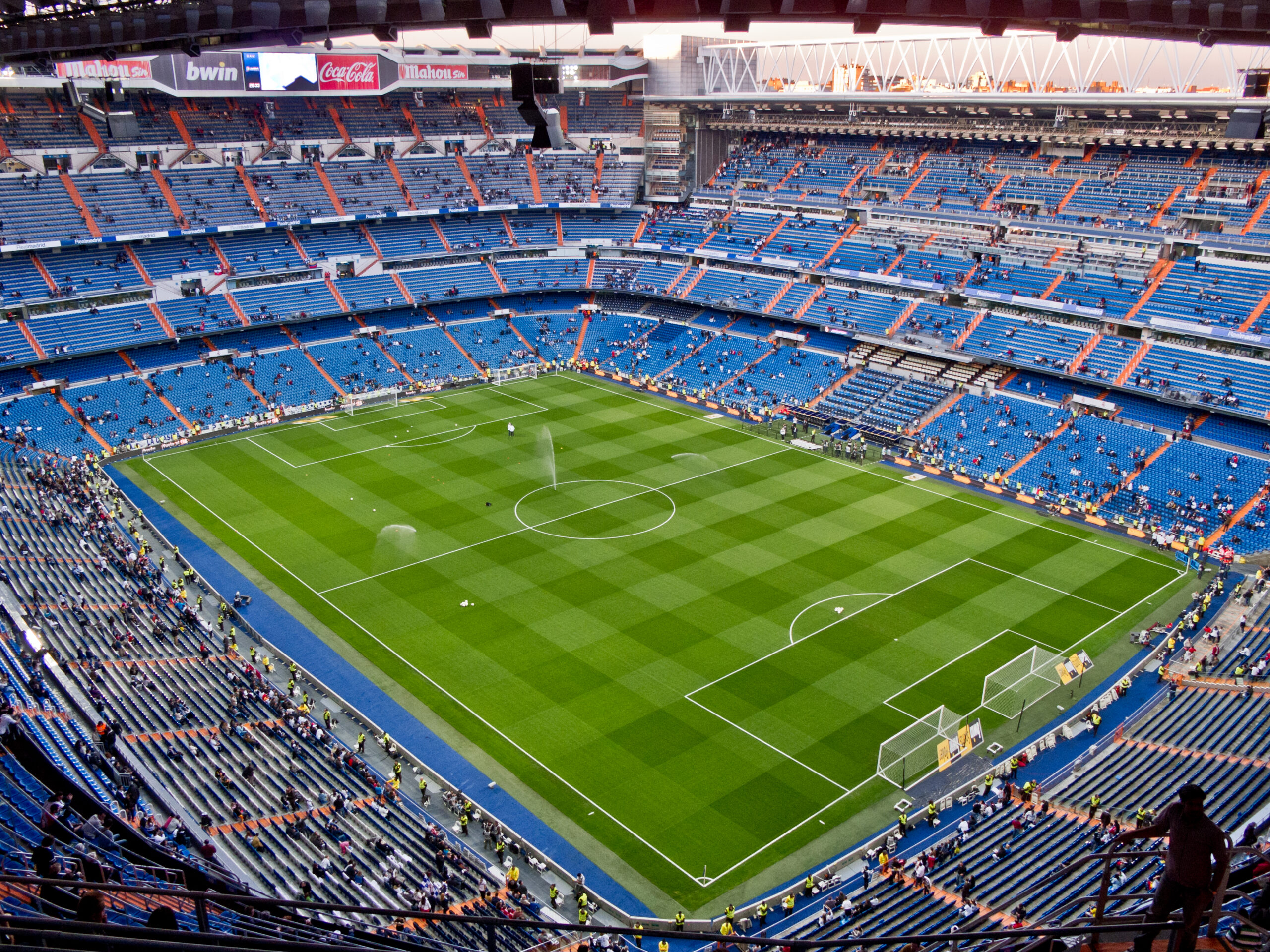 Santiago Bernabéu Stadion in Madrid, een van de populairste bezienswaardigheden voor studenten Spaans