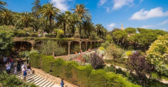 Park Güell en Barcelona mientras aprendes español