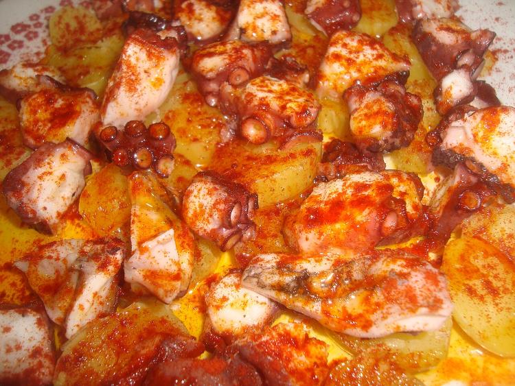 Pulpo a la gallega tradicional